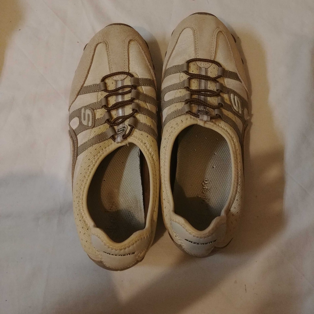 Skechers Women's Off White Slip-On Athletic Shoes
